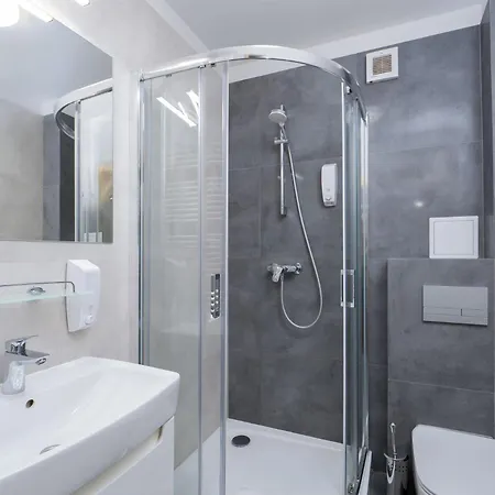 فندق مبيت وإفطار Park 3*