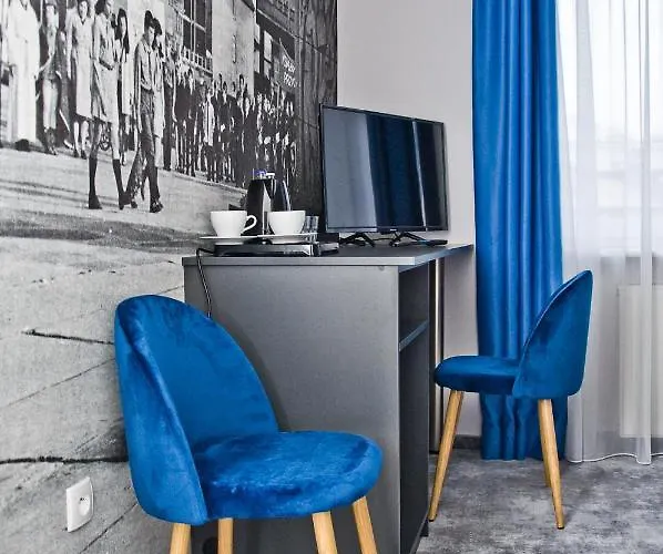 לינה וארוחת בוקר Park