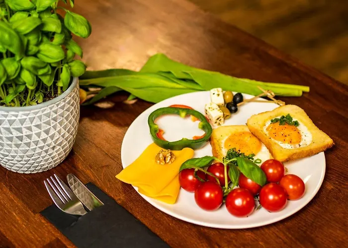 לינה וארוחת בוקר Park 3*